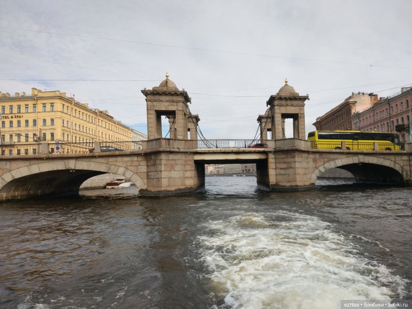 Речная прогулка с Олесей по Питеру