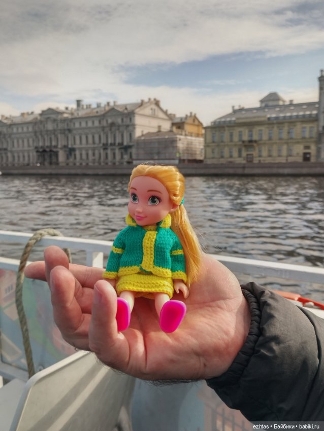 Речная прогулка с Олесей по Питеру (фото 3)