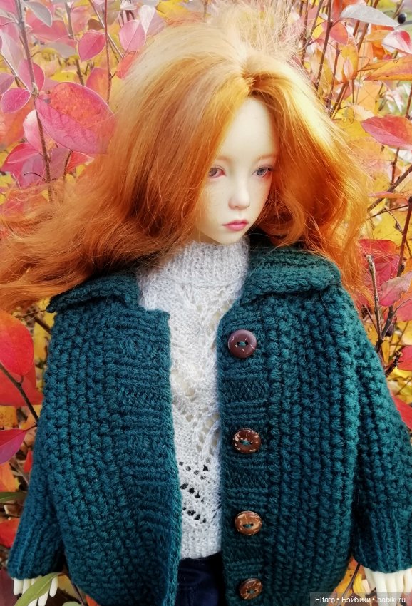 Осенняя девочка в осеннем парке