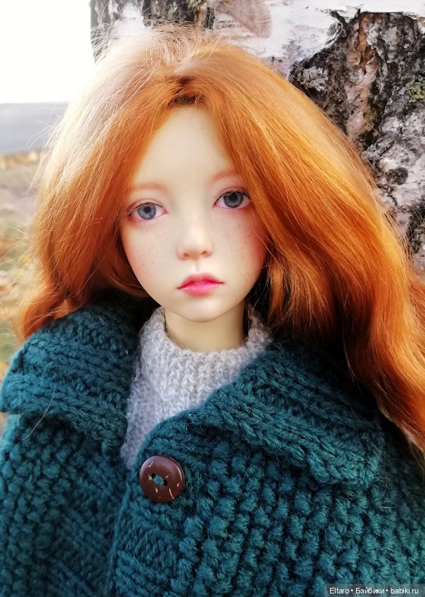 Осенняя девочка в осеннем парке