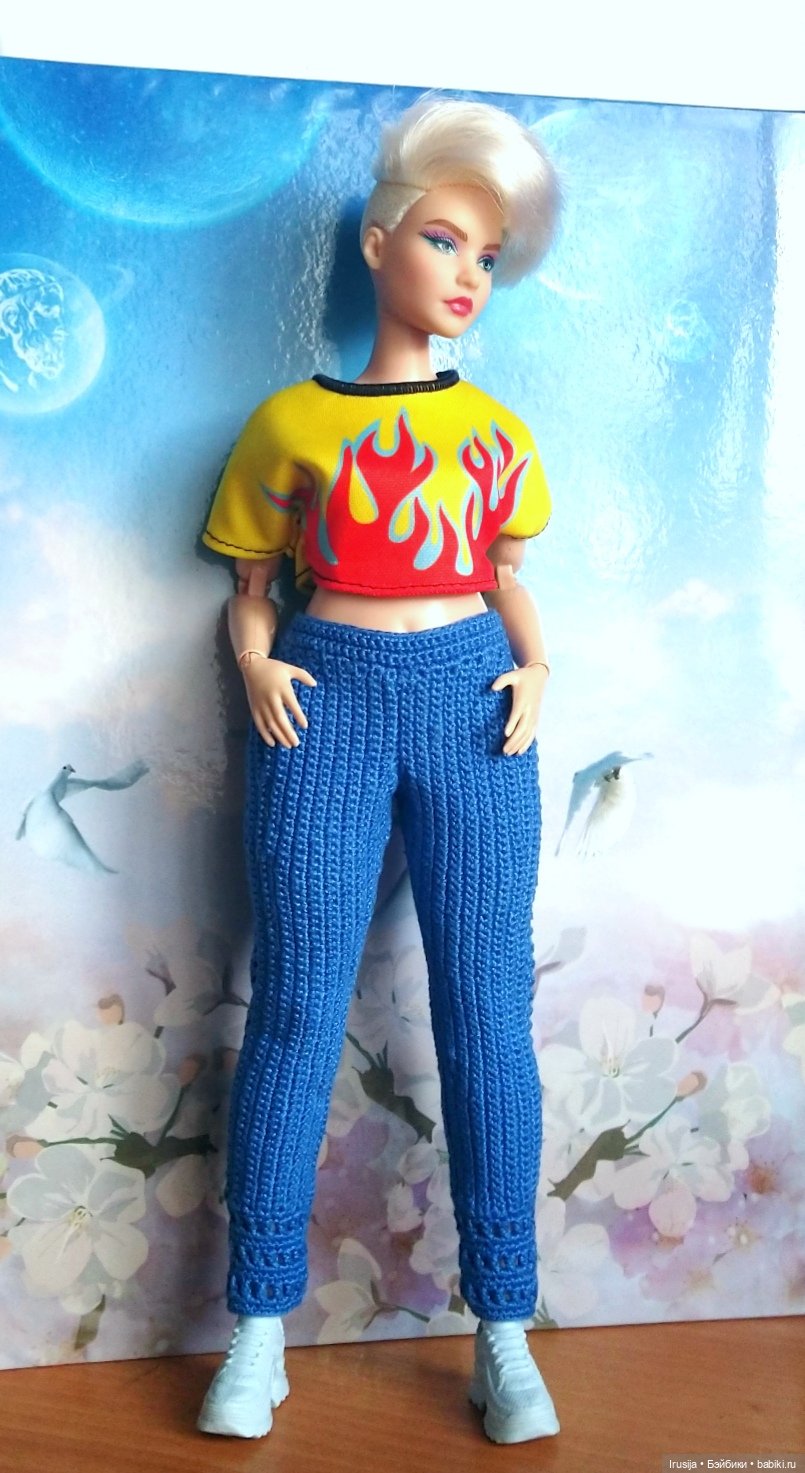 Вязаные брючки для барби пышки