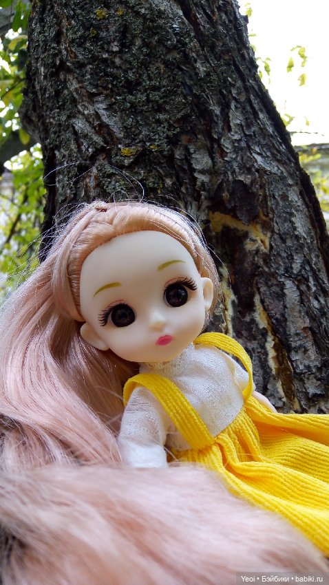 Крошка Баболи на прогулке