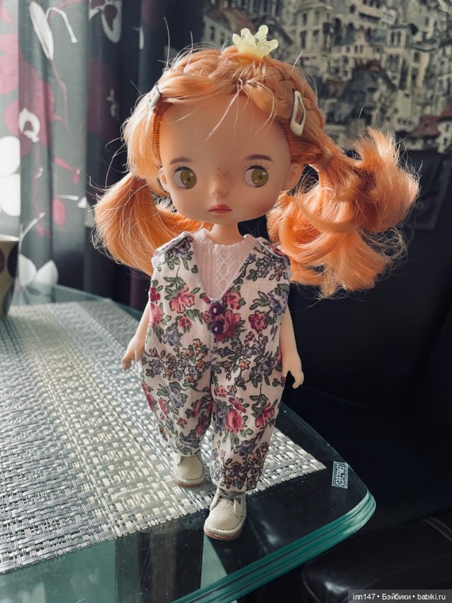 Парад комбинезонов на монст и подружек