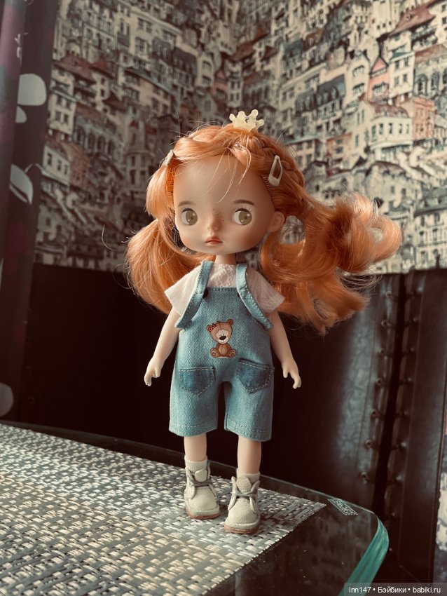 Парад комбинезонов на монст и подружек