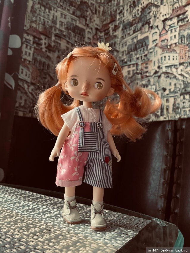 Парад комбинезонов на монст и подружек