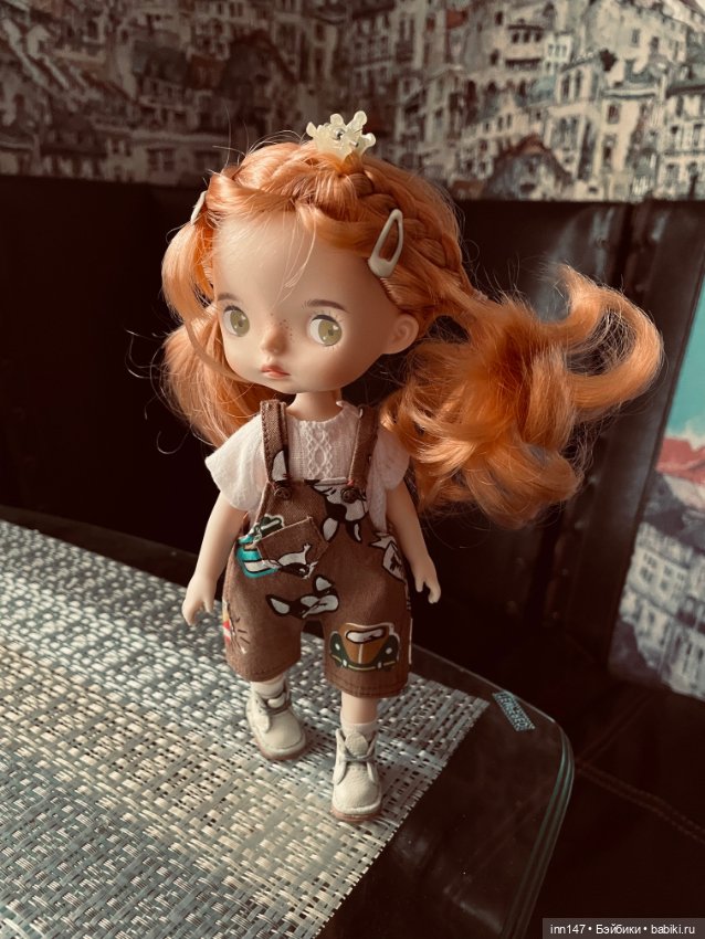 Парад комбинезонов на монст и подружек