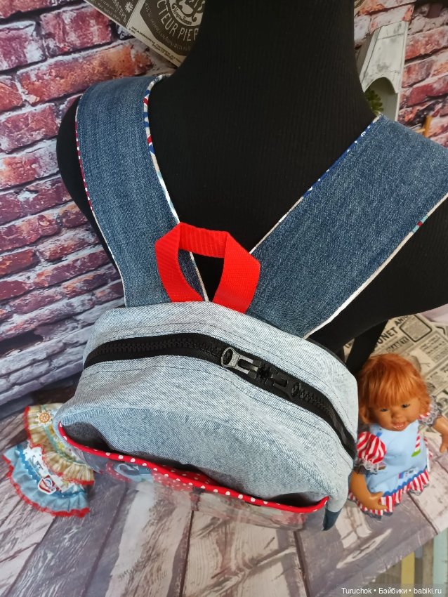 Кукольное платье как элемент декора