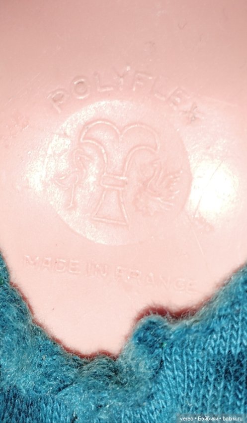 Мила. Поразила запредельным уровнем интеллекта