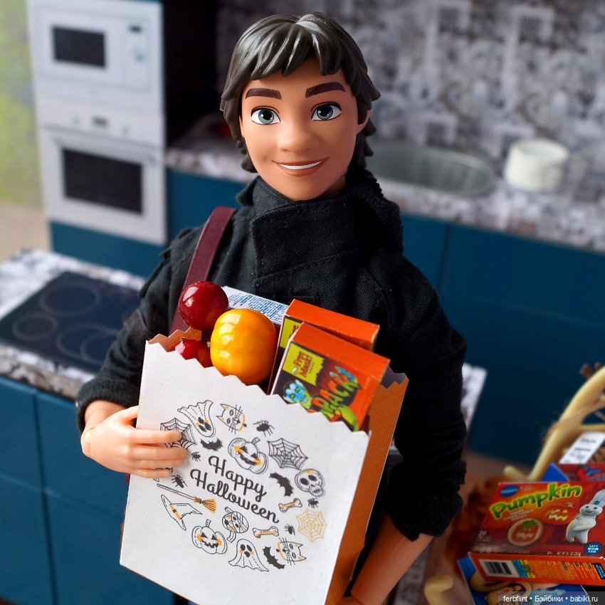 Готовимся к Хэллоуину — Куклы Disney Animators и Принцессы Диснея: Disney Store (фото 2)