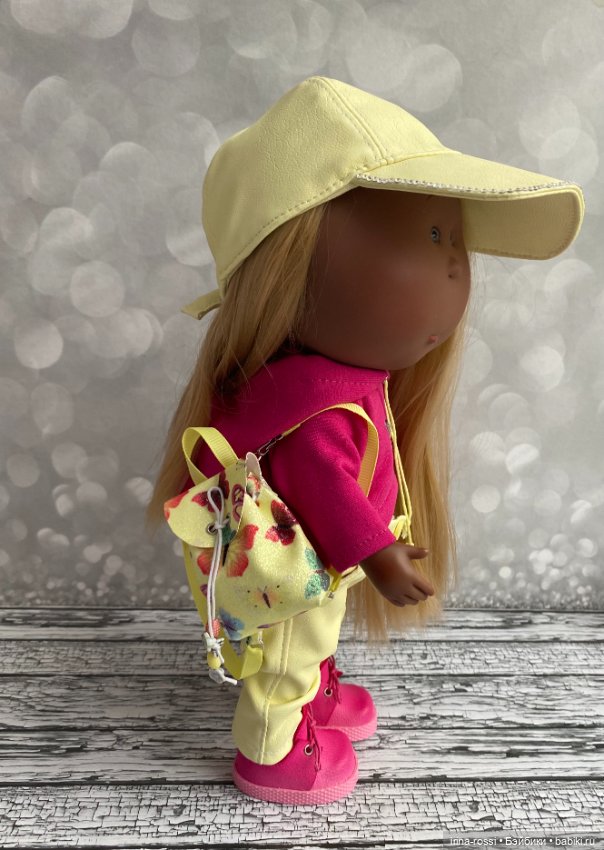 Яркие булочки — Куклы Nines d'Onil (Нинес): Миа (Mia) (фото 6)