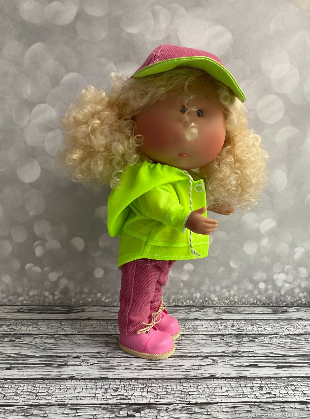 Яркие булочки — Куклы Nines d'Onil (Нинес): Миа (Mia) (фото 2)