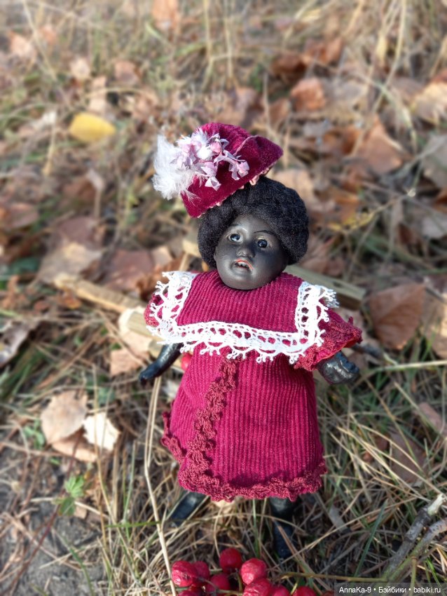 Листопад — Антикварные куклы Mignonette (Миньонетта): карманные