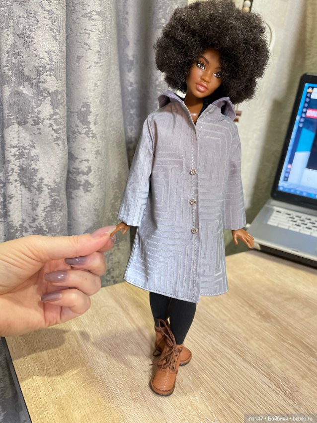 Осенние плащики, как всегда пришли не с одним