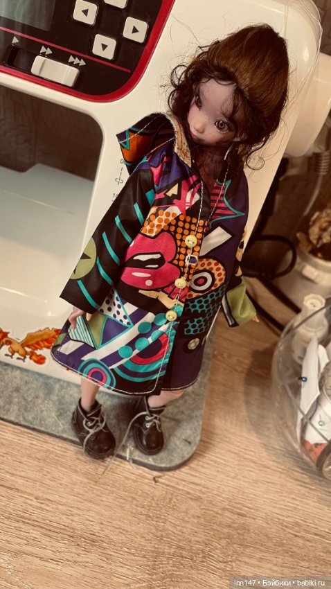 Осенние плащики, как всегда пришли не с одним