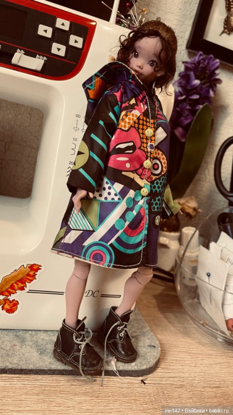 Осенние плащики, как всегда пришли не с одним