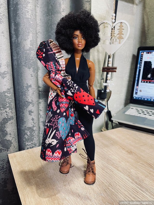 Осенние плащики, как всегда пришли не с одним