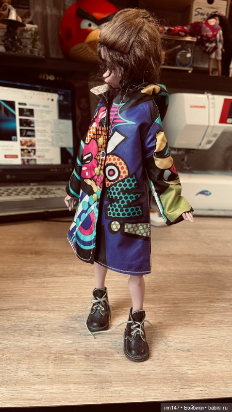 Осенние плащики, как всегда пришли не с одним