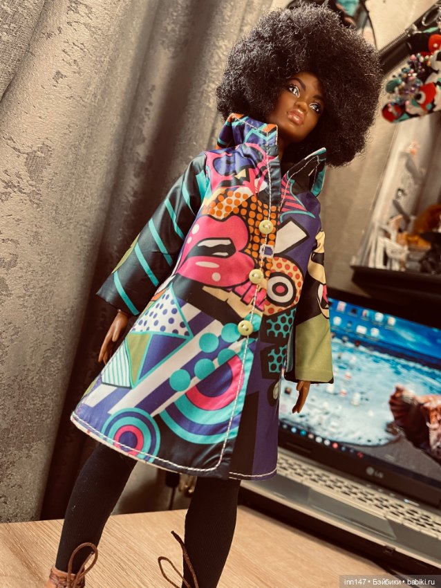 Осенние плащики, как всегда пришли не с одним