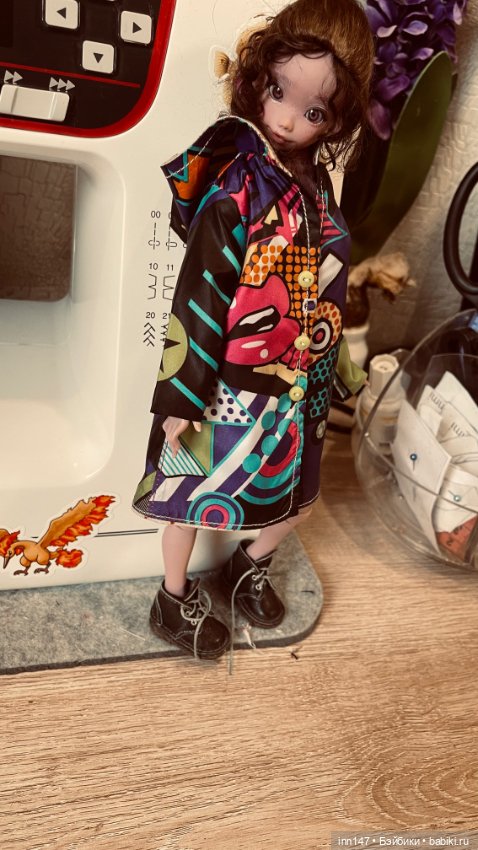 Осенние плащики, как всегда пришли не с одним