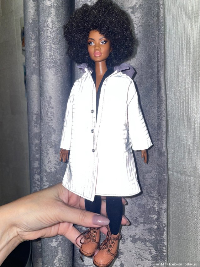 Осенние плащики, как всегда пришли не с одним