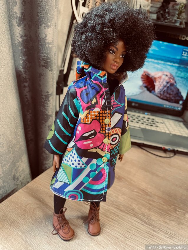 Осенние плащики, как всегда пришли не с одним