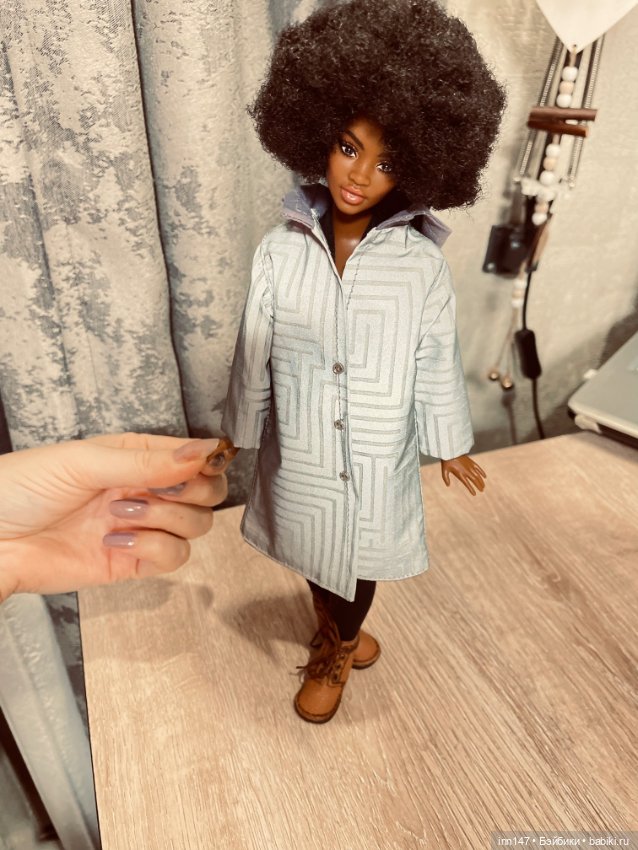 Осенние плащики, как всегда пришли не с одним