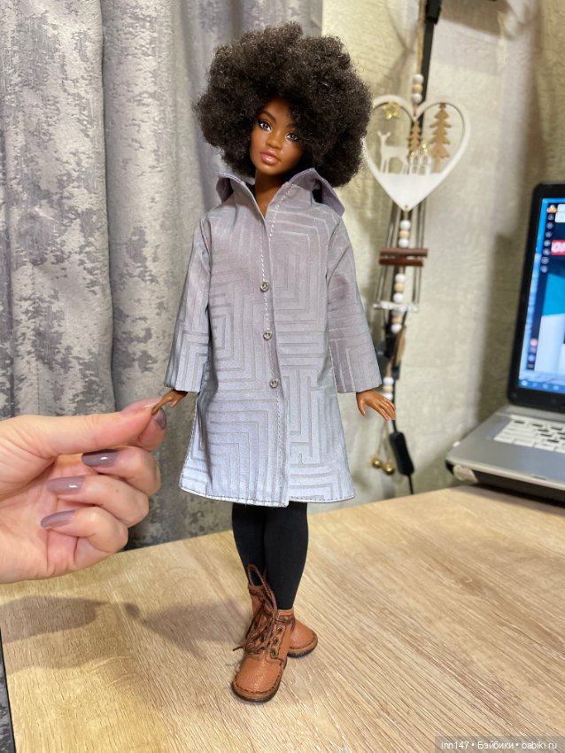 Осенние плащики, как всегда пришли не с одним