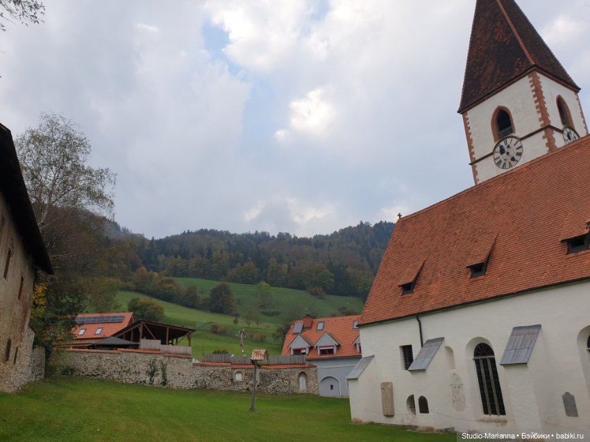 Осеннии краски и куколки Руби Ред