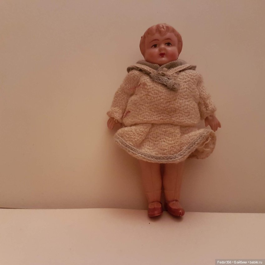 Прошу опознать старинную мини куклу из целлулоида