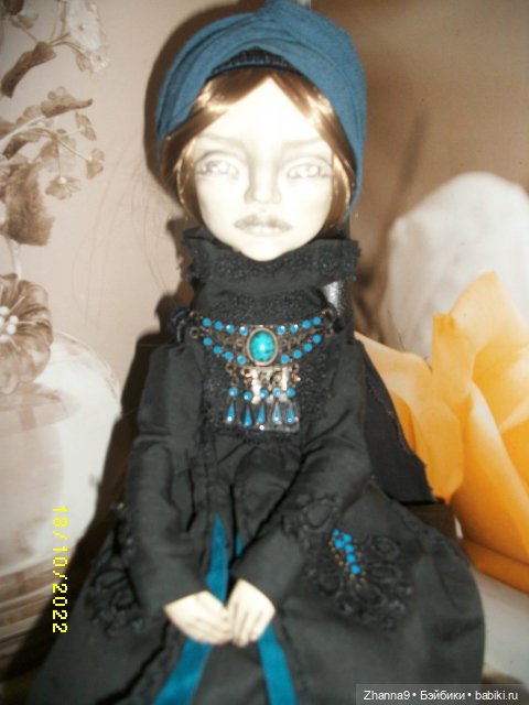 Нефертити, Клеопатра и Умрат