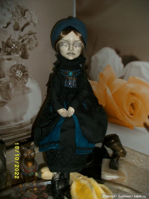 Нефертити, Клеопатра и Умрат