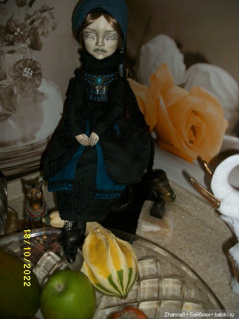 Нефертити, Клеопатра и Умрат