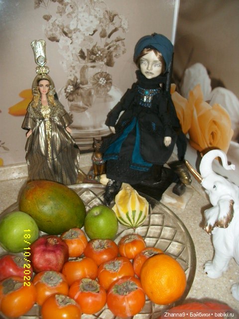 Нефертити, Клеопатра и Умрат (фото 4)