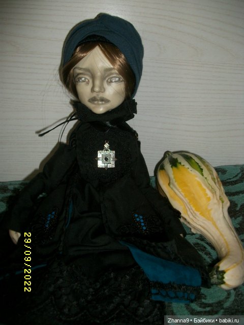 Нефертити, Клеопатра и Умрат