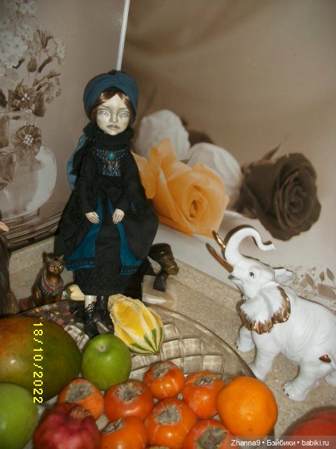 Нефертити, Клеопатра и Умрат