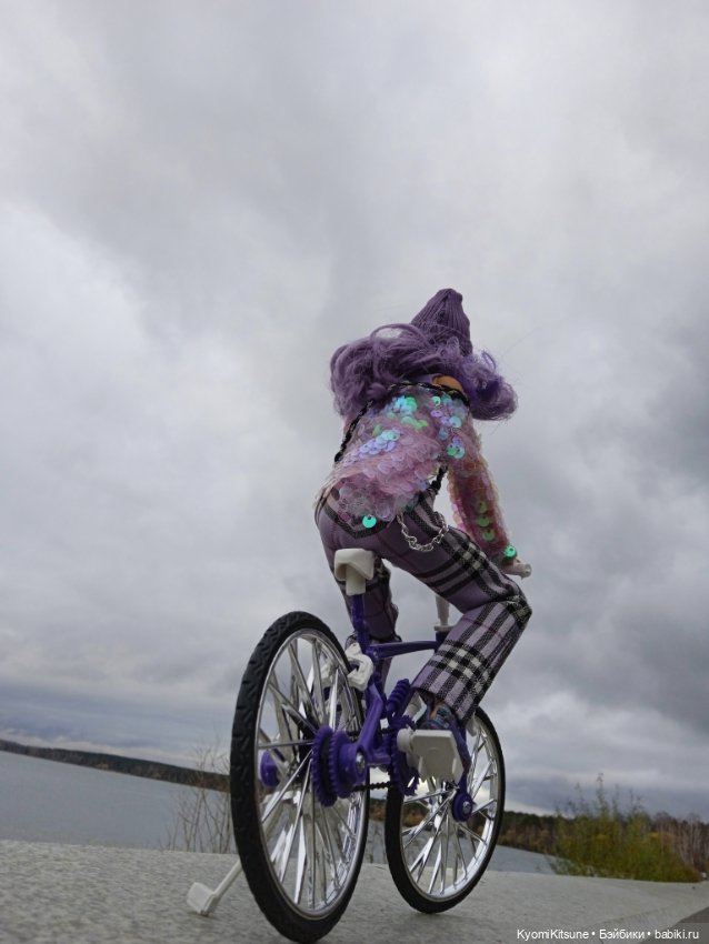 Осеннее (Киëми, Энакин, Юэн, Франческа)