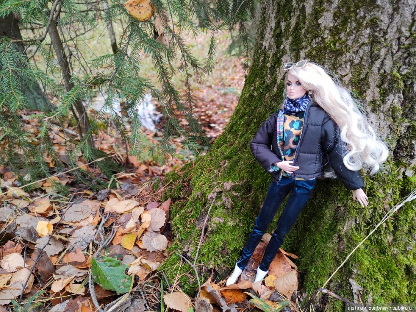 Ванесса. Прогулка в осеннем лесу