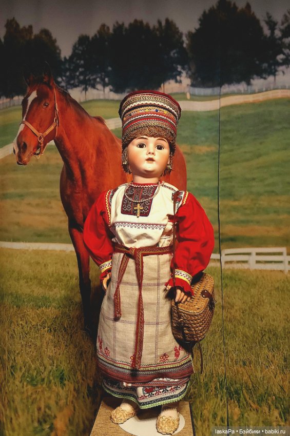 Русский костюм для куклы — Куклы Adam Szrajer (Шраер) и Fingerhut (Фингергут): Польша (фото 10)