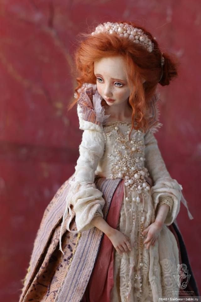 Невероятно эмоциональные созданья Елены Оплаканской