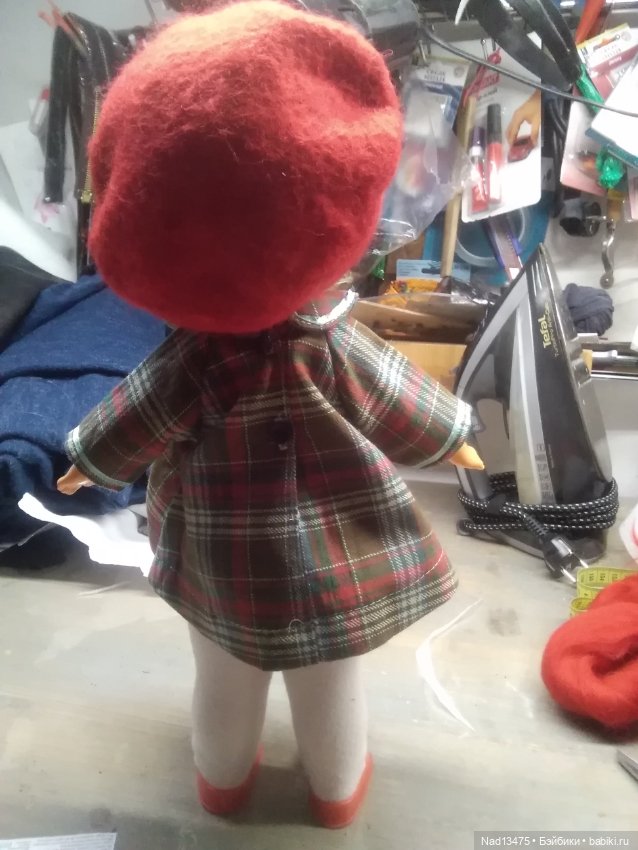 Целлулоидная кукла . "Переделать нельзя оставить как есть." Где поставим запятую