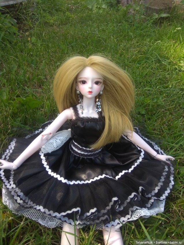 Мне нравятся черно- белые платья