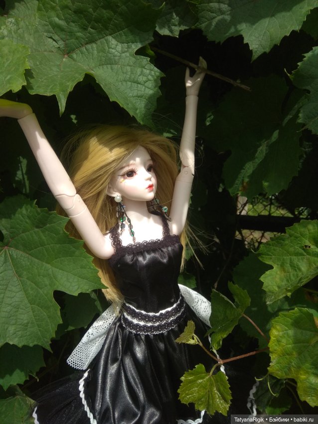 Мне нравятся черно- белые платья (фото 4)