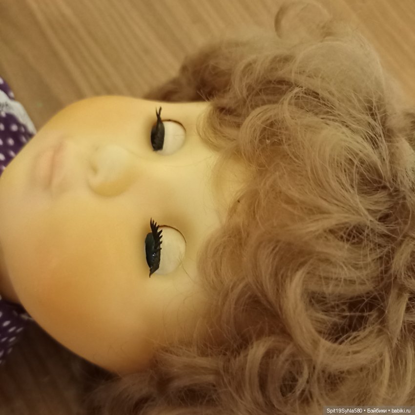 Помогите узнать кто производитель куклы СССР (фото 3)