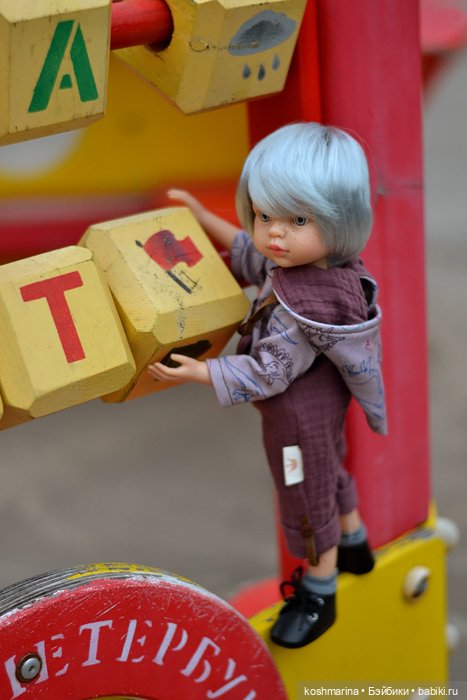 Заблудившийся в осени — Куклы Paola Reina (Паола Рейна): новинки (фото 3)