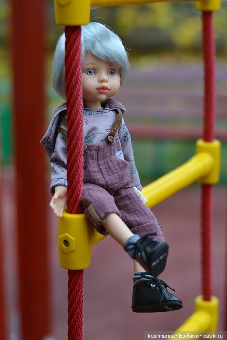 Заблудившийся в осени — Куклы Paola Reina (Паола Рейна): новинки (фото 2)