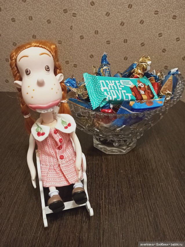 Симооооонаааа - девушка моей мечты! Симооонааа- королева красоты