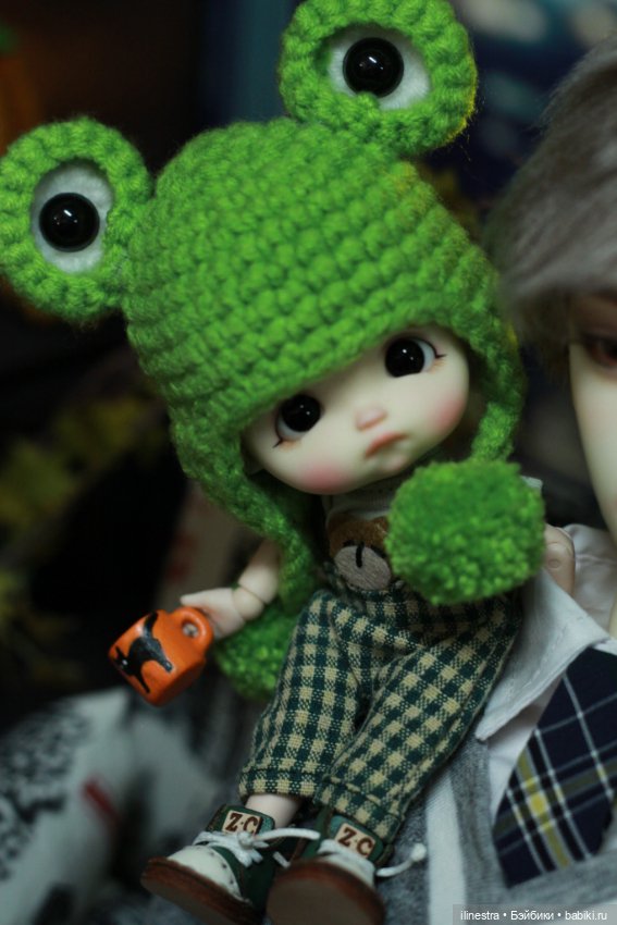 Малышня празднует Хэллоуин