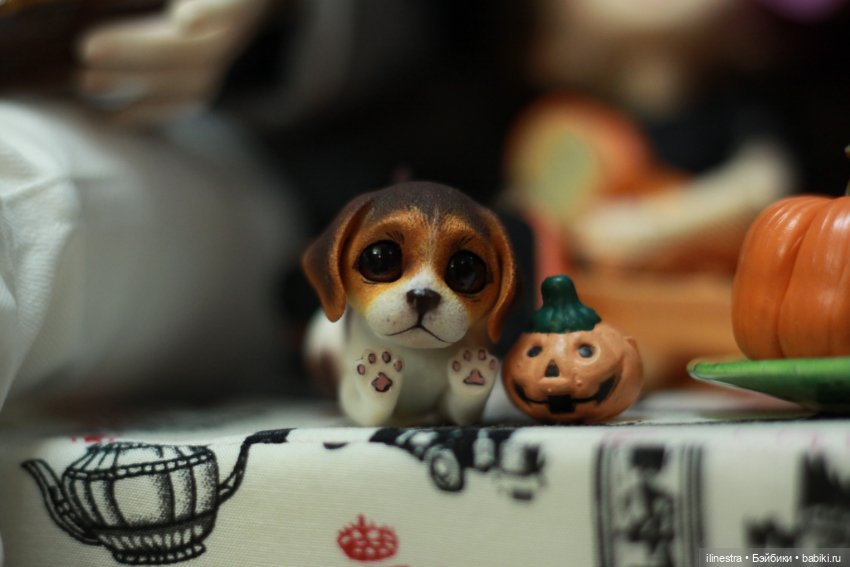 Малышня празднует Хэллоуин