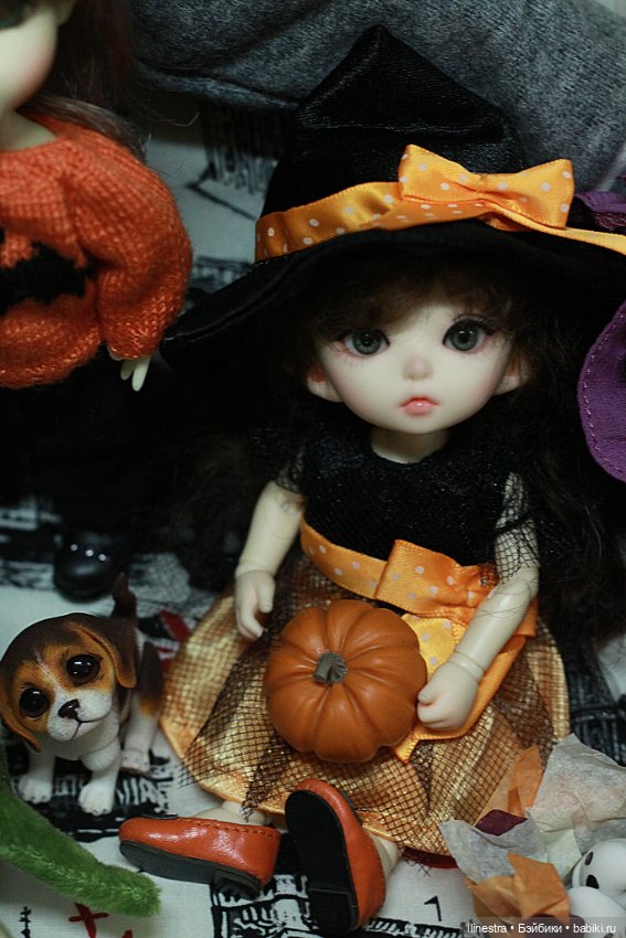 Малышня празднует Хэллоуин (фото 8)