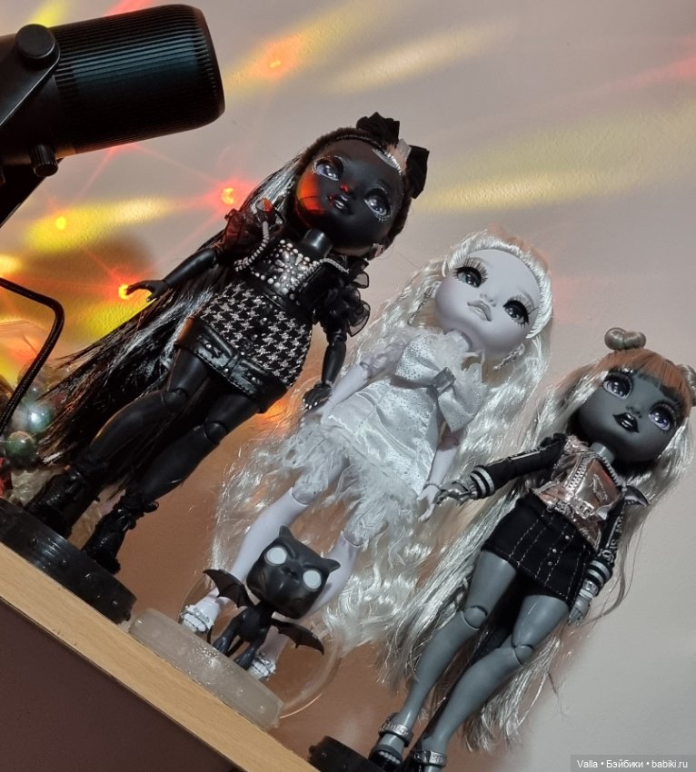 SH - теневая сторона — Куклы Rainbow High (Рейнбоу Хай (фото 2)